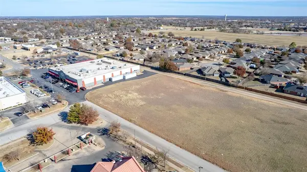 951 Sonoma Park DR, Norman, OK 73071