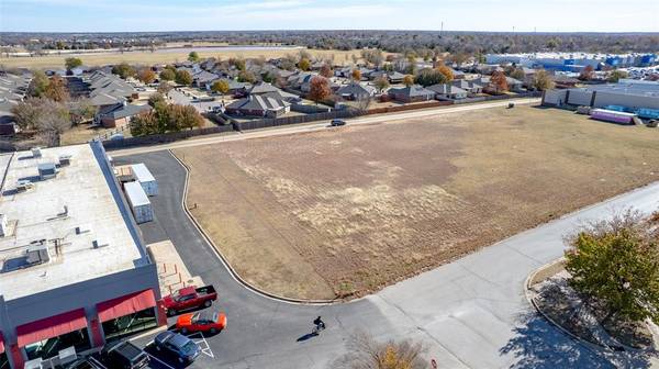 951 Sonoma Park DR, Norman, OK 73071
