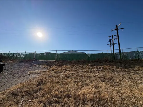 21395 Hwy 152 HWY, Dill City, OK 73641