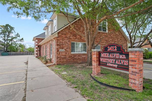 2412 Palmer CIR, Norman, OK 73069