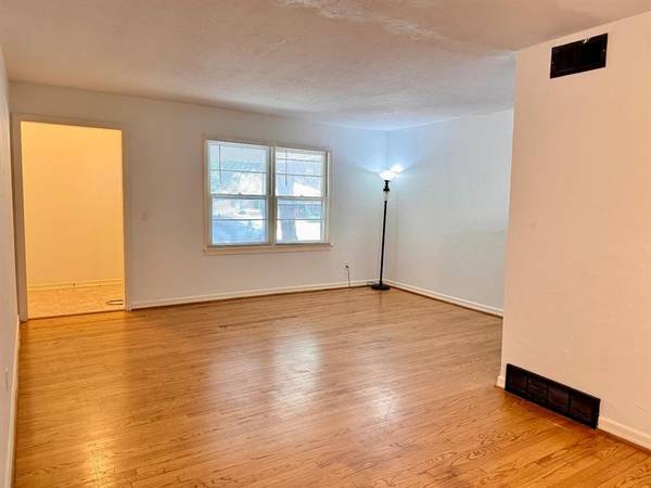1304 Downing ST, Oklahoma City, OK 73120