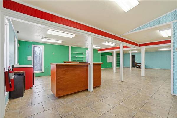 1206 S Main ST, Elk City, OK 73644