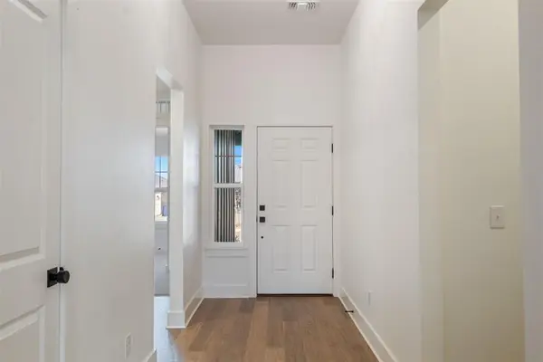 17704 Horne LN, Edmond, OK 73012
