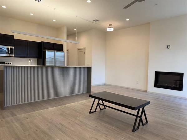 575 S Fretz AVE, Edmond, OK 73003