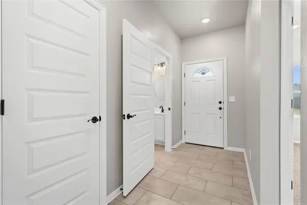 810 Chateau CT, Kingfisher, OK 73750