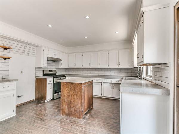 6517 Dulane CIR, Oklahoma City, OK 73132