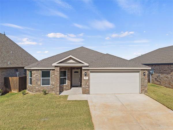803 Chateau CT, Kingfisher, OK 73750