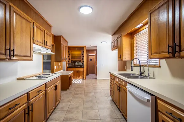 401 N Arizona, Weatherford, OK 73096