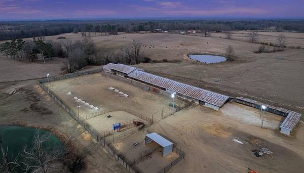2539 Rhoden RD, Broken Bow, OK 74728