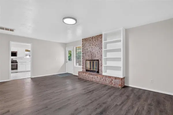 1015 Crown DR, Edmond, OK 73034