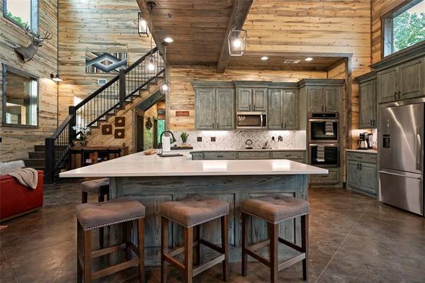 61 Stubby TRL, Broken Bow, OK 74728