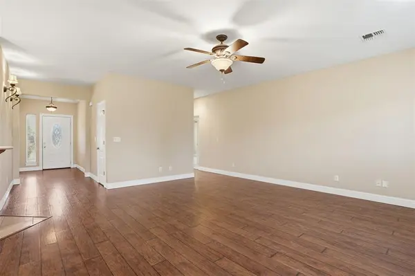 1001 Stephanie LN, Altus, OK 73521