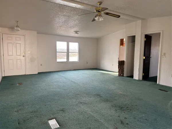 12383 N 365 RD, Wewoka, OK 74884