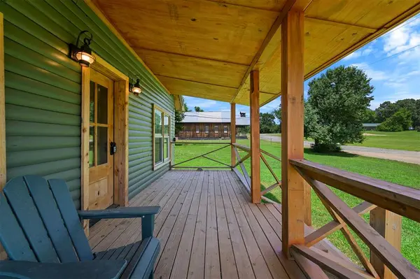 5834 Battiest Pickens RD, Broken Bow, OK 74728