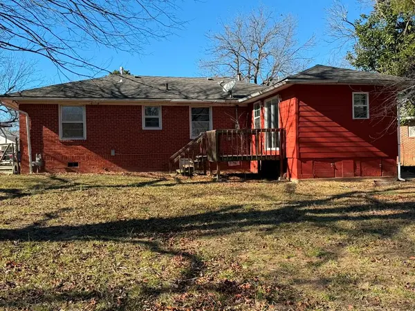 1010 Sunnymeade ST, Wewoka, OK 74884