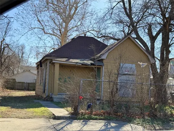 1618 NW 3rd ST, Oklahoma City, OK 73106
