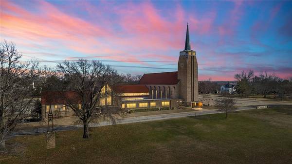 1505 E Grand AVE, Ponca City, OK 74604