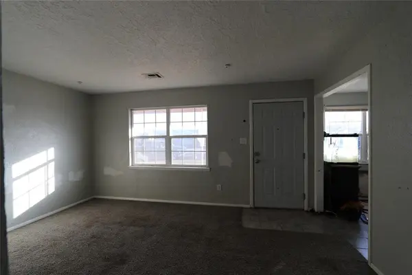 6905 SW Forest AVE, Lawton, OK 73505