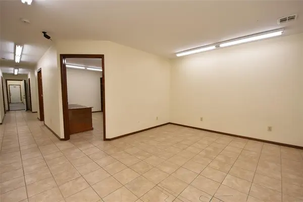 701 W Broadway AVE, Seminole, OK 74868