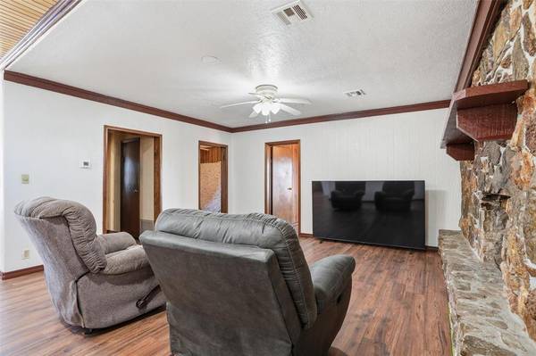 16127 S County Road 211, Headrick, OK 73549