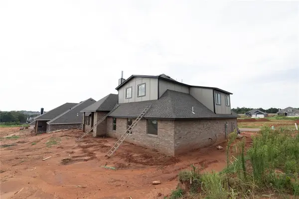 9008 Grey Joy RD, Edmond, OK 73007