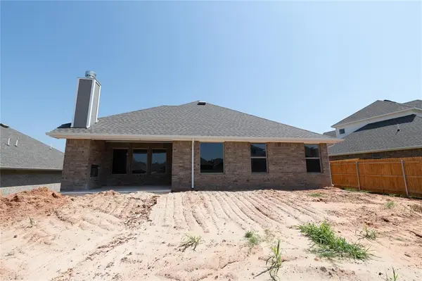8416 Hazelwood WAY, Edmond, OK 73034