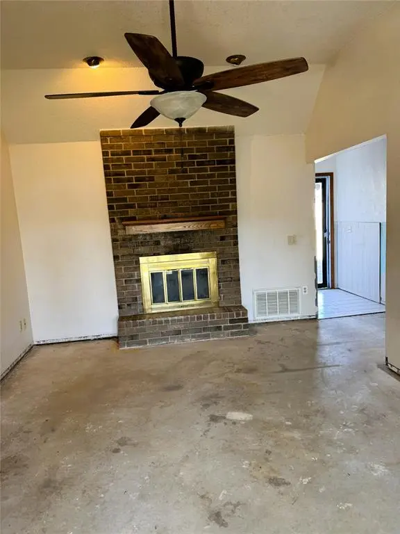 2007 Mary AVE, Seminole, OK 74868