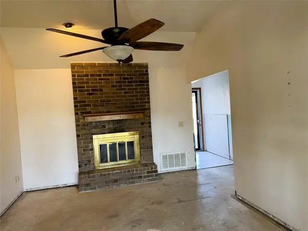 2007 Mary AVE, Seminole, OK 74868