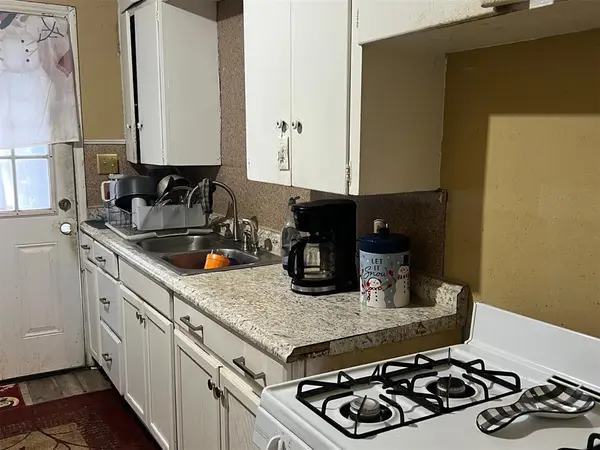 1328 Givens DR, Midwest City, OK 73110