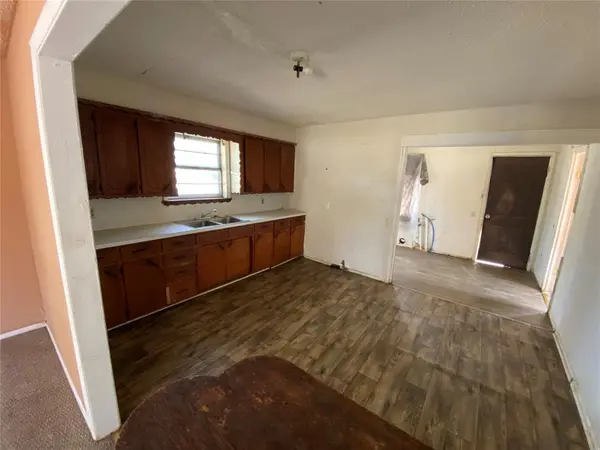501 E Broadway, Okemah, OK 74859