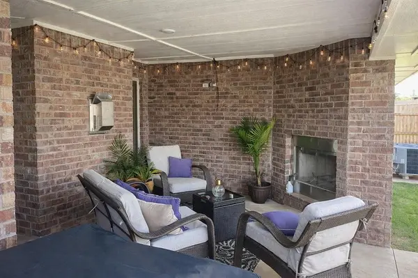 1313 N Beale TER, Mustang, OK 73064