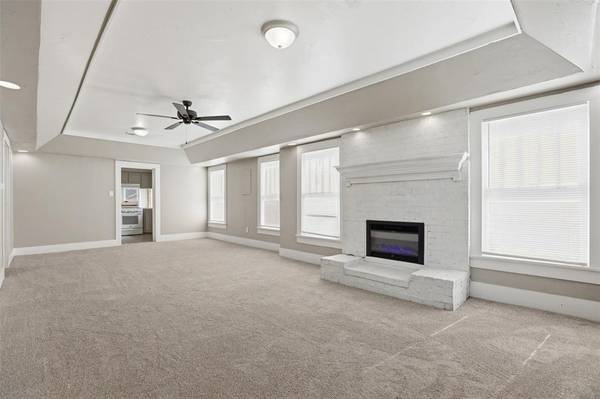 325 S Palm ST, Ponca City, OK 74601