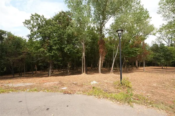 SE 97th PL, Newalla, OK 74857
