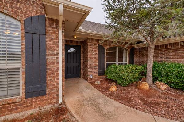 128 Eagle CIR, Elk City, OK 73644