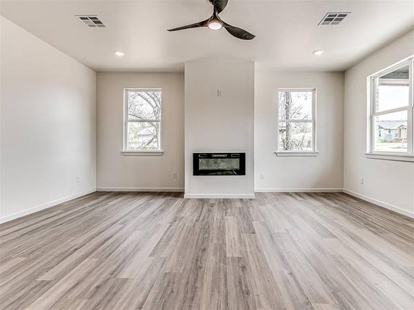 2021 NE 16th TER, Oklahoma City, OK 73117