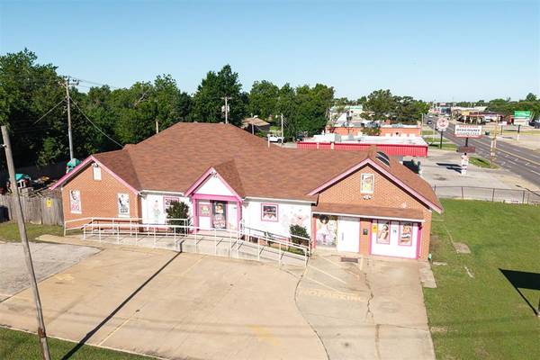 1300 W Britton RD, Oklahoma City, OK 73114