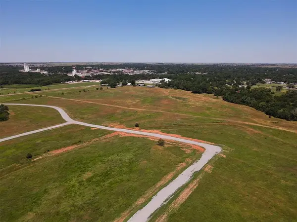 2 Stone Hill WAY, Perry, OK 73072
