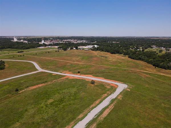 2 Stone Hill WAY, Perry, OK 73072
