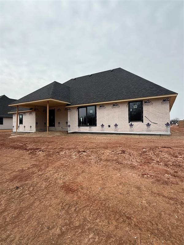 10761 Sebastian ST, Shawnee, OK 74804