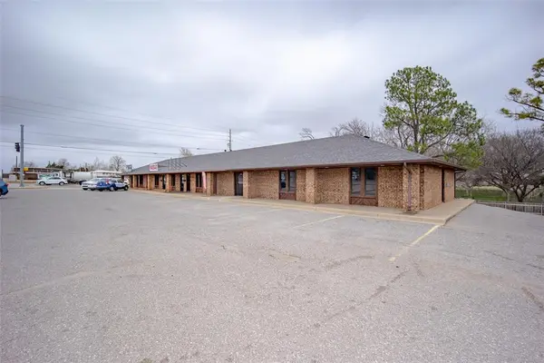 1112 N Washington ST, Weatherford, OK 73096