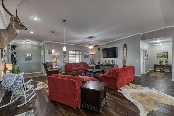 2006 S Randall AVE, Elk City, OK 73644