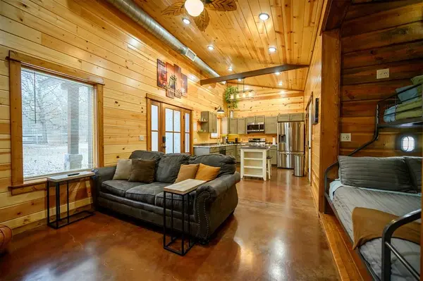 52 Hornbeam RD, Broken Bow, OK 74728