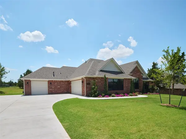 9216 SW 92nd ST, Mustang, OK 73064