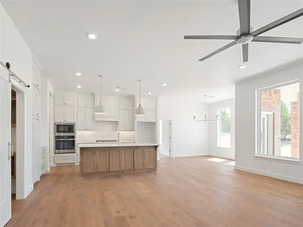 9216 SW 92nd ST, Mustang, OK 73064