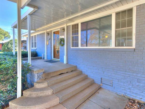3052 NW 68th ST, Oklahoma City, OK 73116