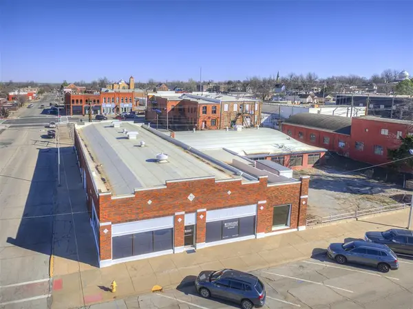 202 E Harrison AVE, Guthrie, OK 73044