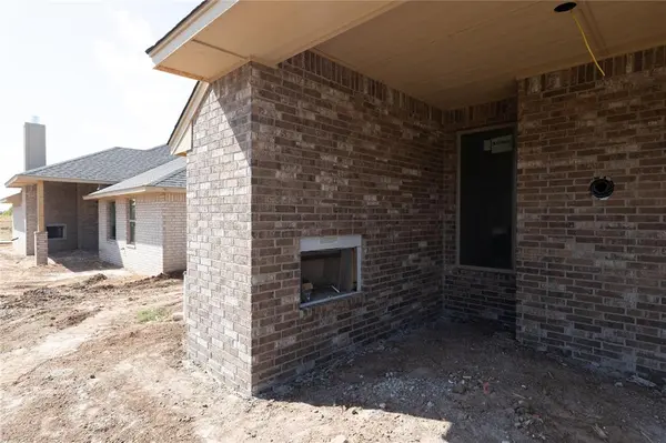 9312 NW 119th ST, Yukon, OK 73099