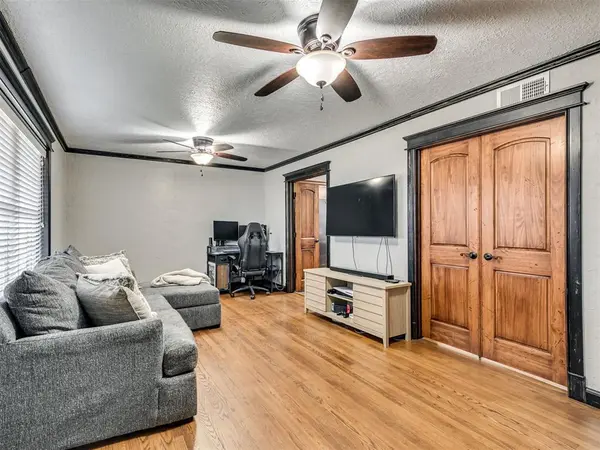 2104 Clary DR, Midwest City, OK 73110