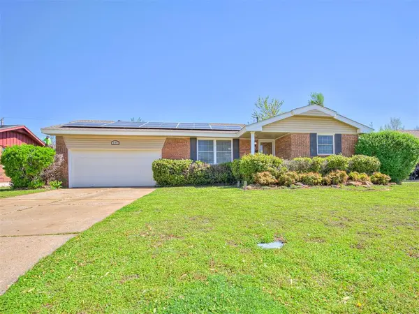 2104 Clary DR, Midwest City, OK 73110