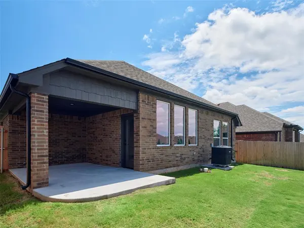 16305 Dakota DR, Oklahoma City, OK 73170